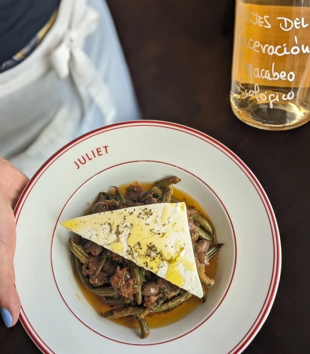 Juliet-Restaurant-Stroud-4-Britain-Tours-and-More