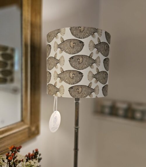Lampenschirm-Fisch-von-Smillas-Cottage-Britain-Tours-and-More