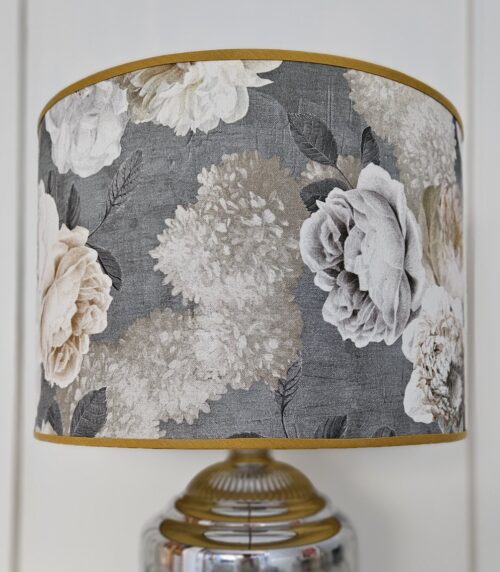 Handgefertigter-Lampenschirm-40cm-Golden-Glitter-3-Britain-Tours-and-More